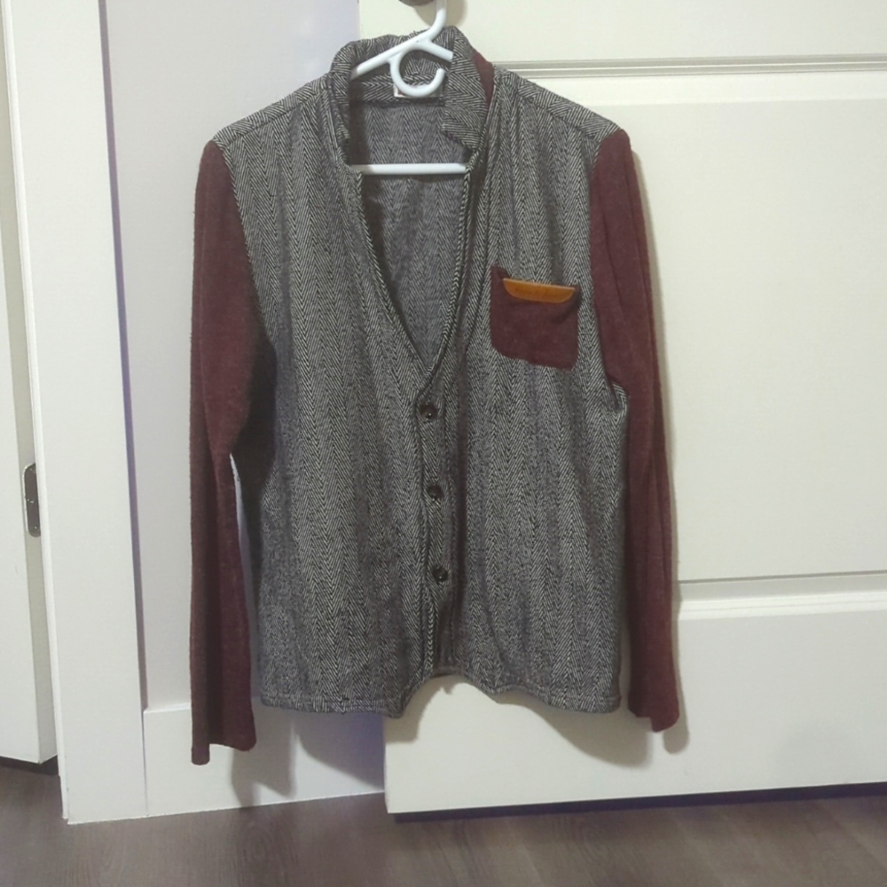 Gray/maroon sweater cardigan